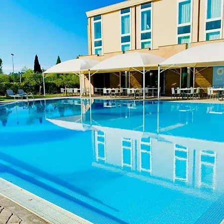 A Point Arezzo Park 4*