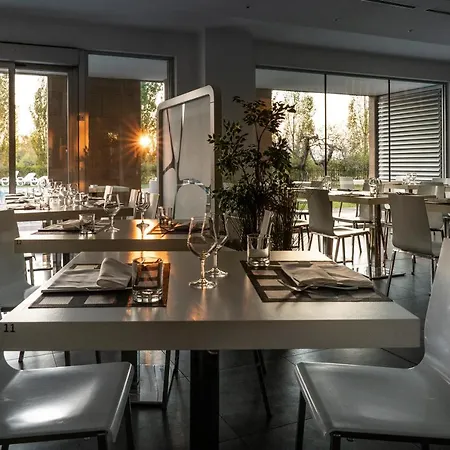 A Point Arezzo Park Hotell